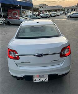 Ford Taurus